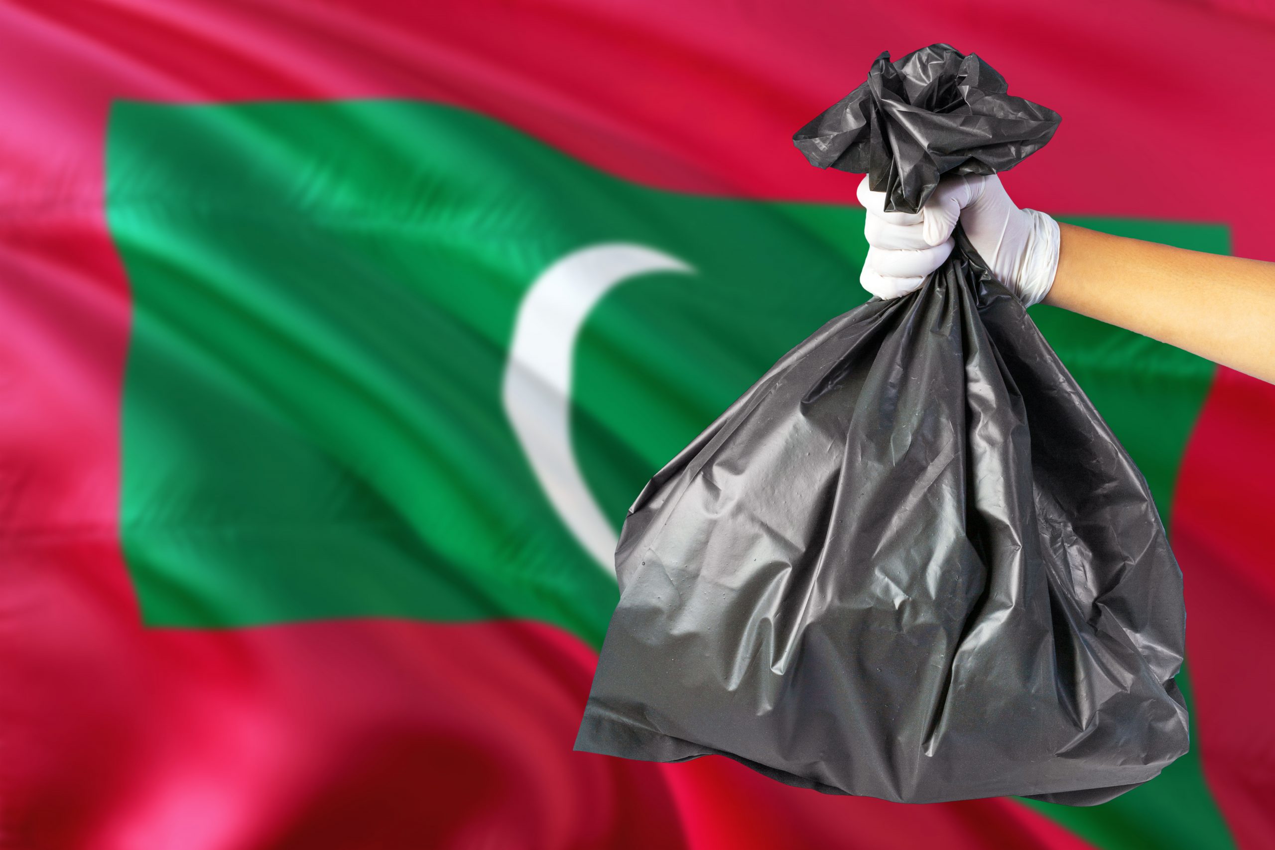 Waste-in-the-Maldives-scaled-1